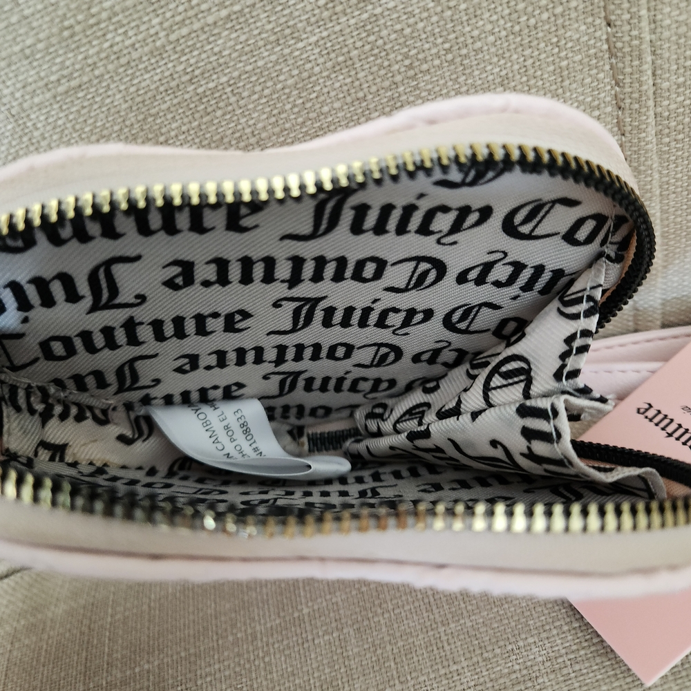 NWT Juicy Couture Powder Blush Pink Heart Wristlet - Picture 7 of 9